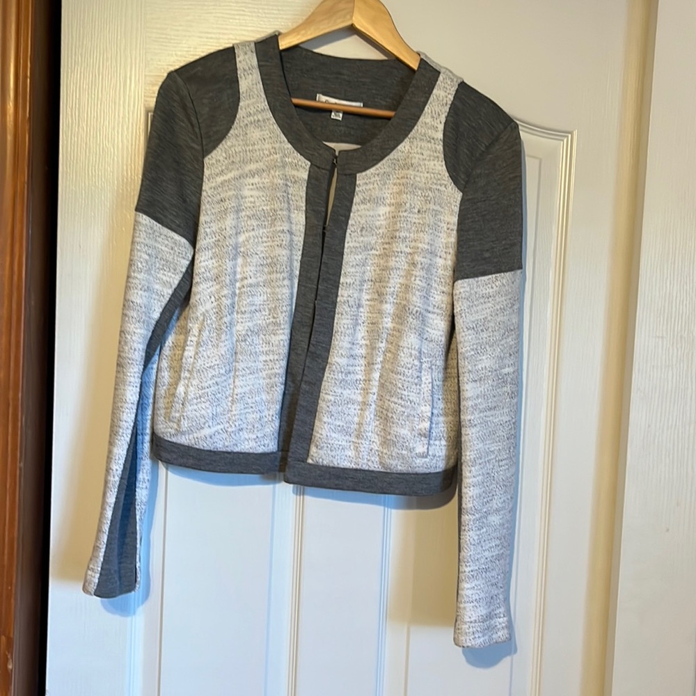 EUC cabi cropped jacket